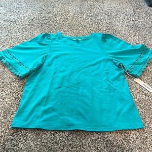 T-shirt with Puff Sleeves
